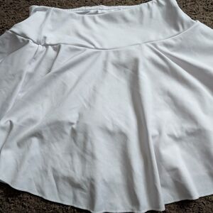 H&M Classic White Skater Skirt